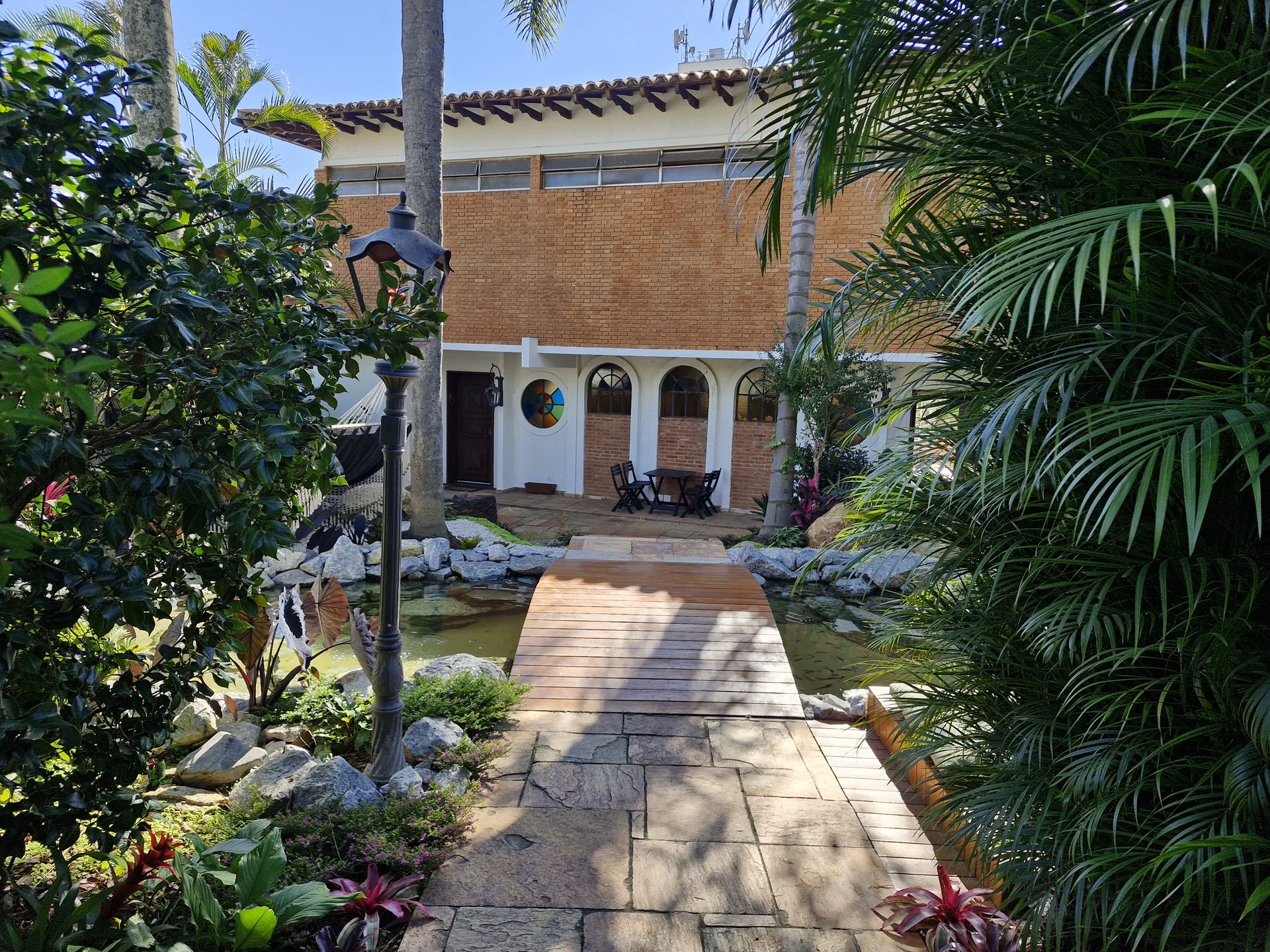 Entrada e portão