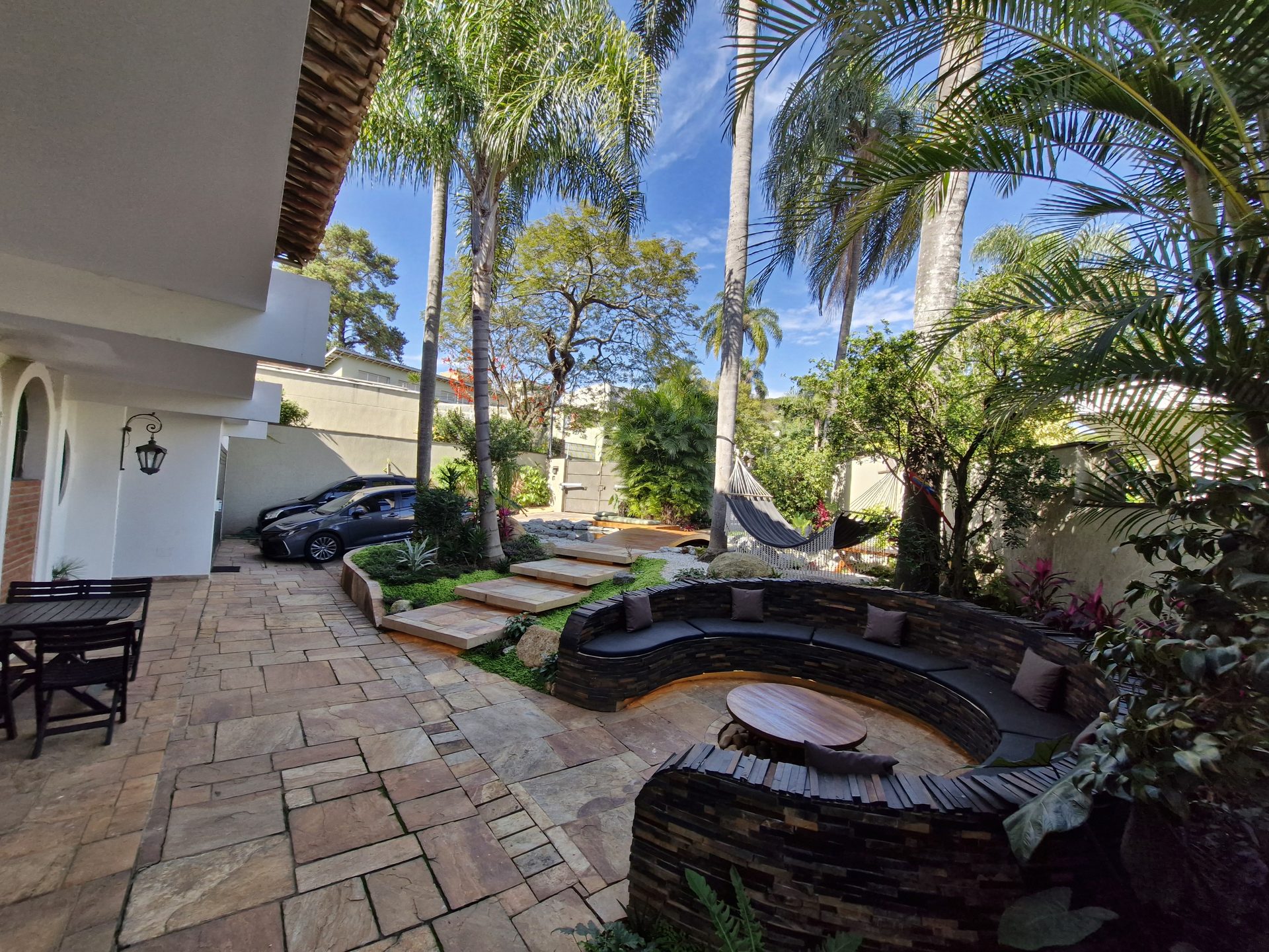 Jardim junto ao lago