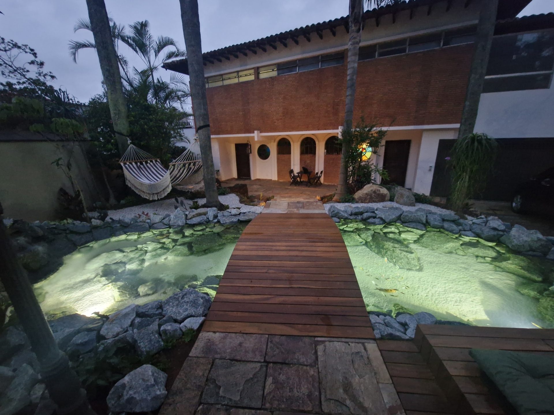 A casa à noite
