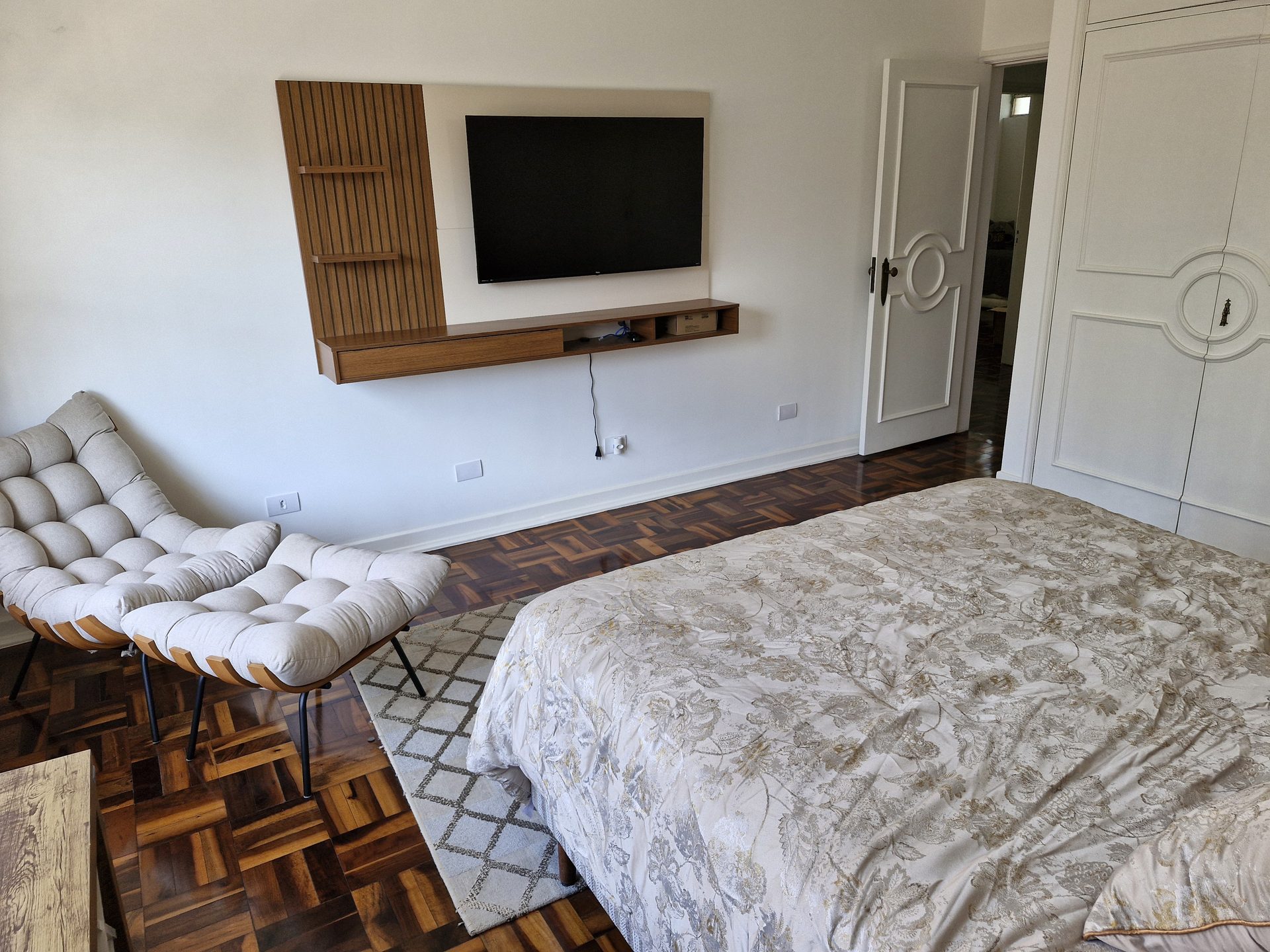 Suite Cama Poltronas Tv